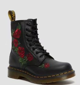 Oversized Lace-up Casual Square Heel Boots Featuring Ethnically Embroidered Martin Boots In (Color: Reddish black, size: 42)